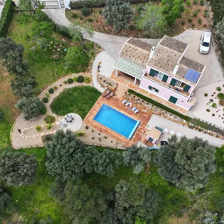 Casa Rosa Villa *